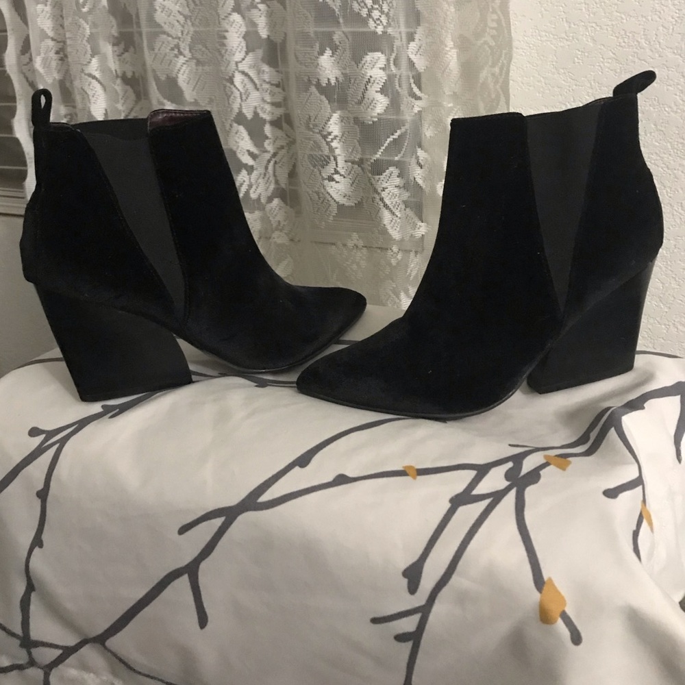 Report velvet ankle boots